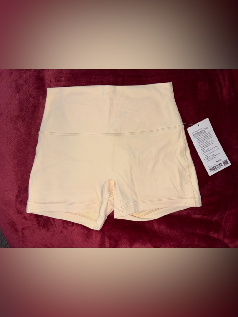 Lululemon buttercream align no line 4” short